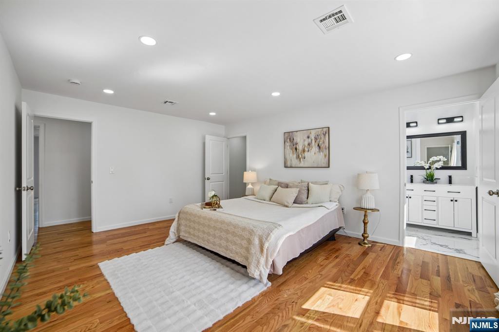 207 Lake Shore Drive