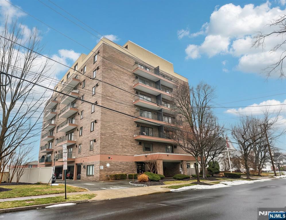 307 Prospect Avenue UNIT 14I, Hackensack, NJ, 07601