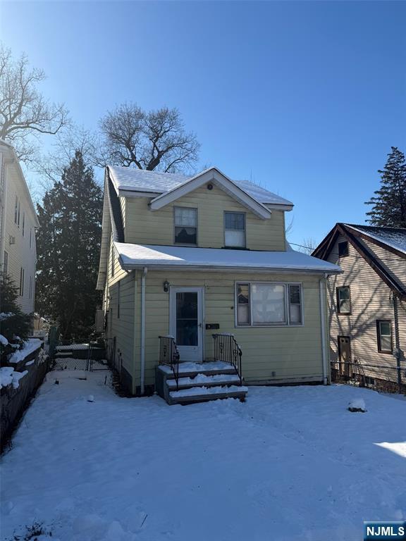 238 Van Nostrand Avenue - Photo 2