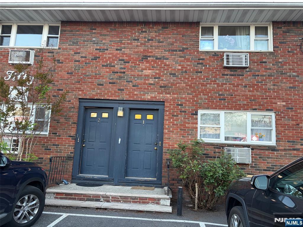 50 Main St #Apt 2A, Lodi, NJ 07644