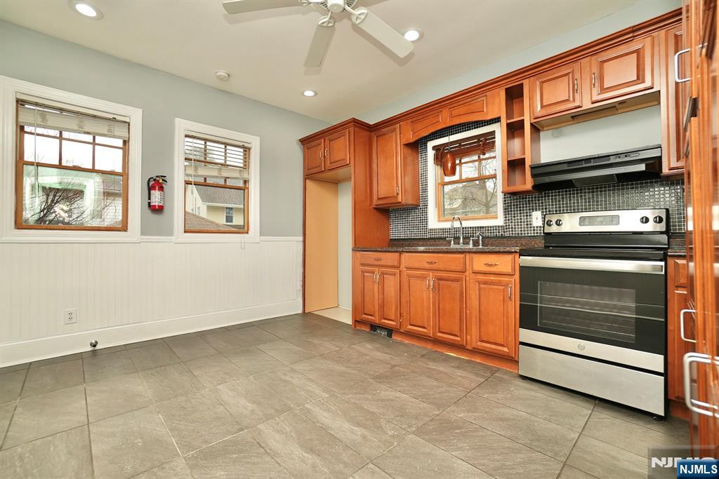 81 Berkeley Avenue - Photo 5