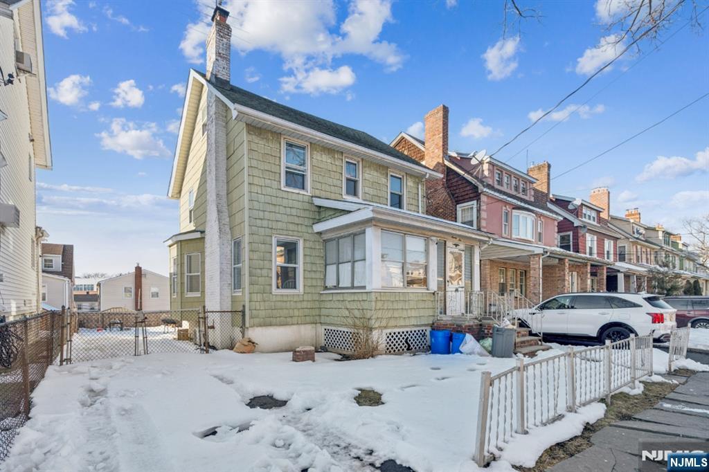 96-98 Beaumont Place - Photo 1