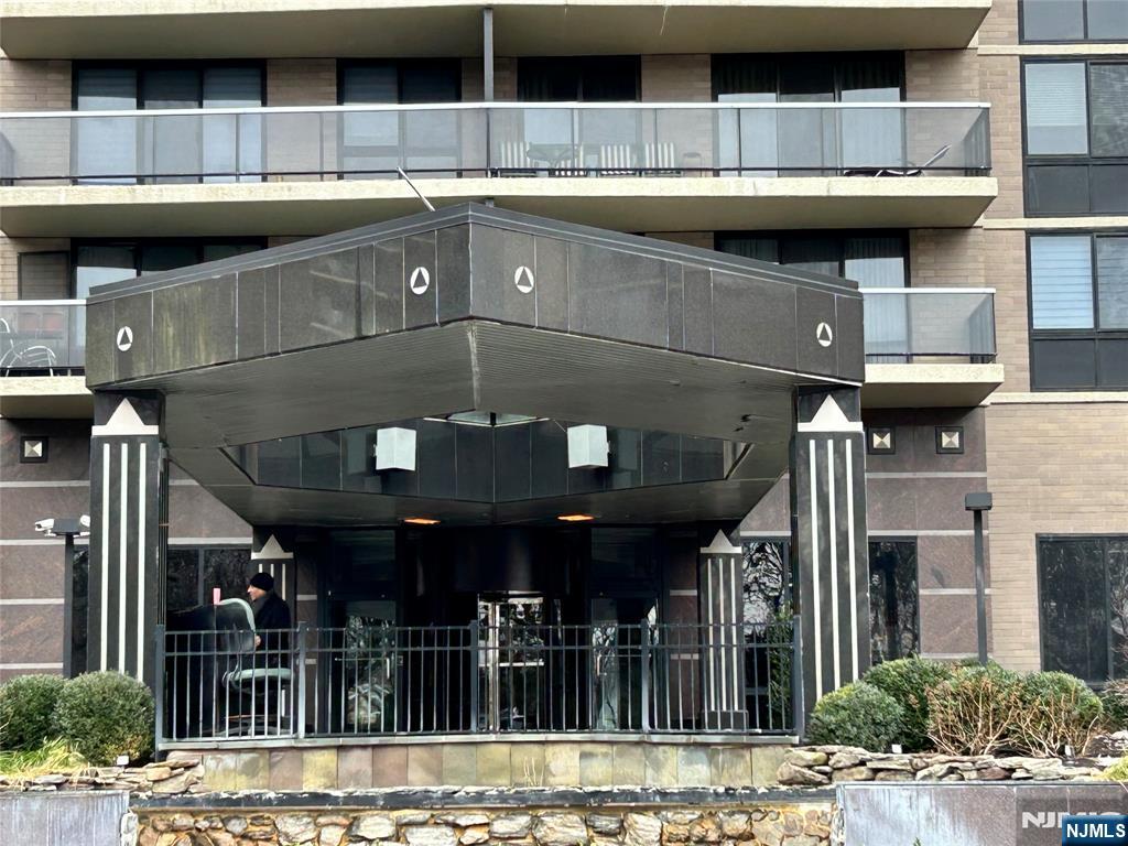 803 Heights Lane, Tenafly, NJ, 07670