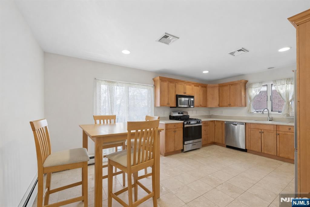 61 Columbia Avenue #C0061 — photo 9