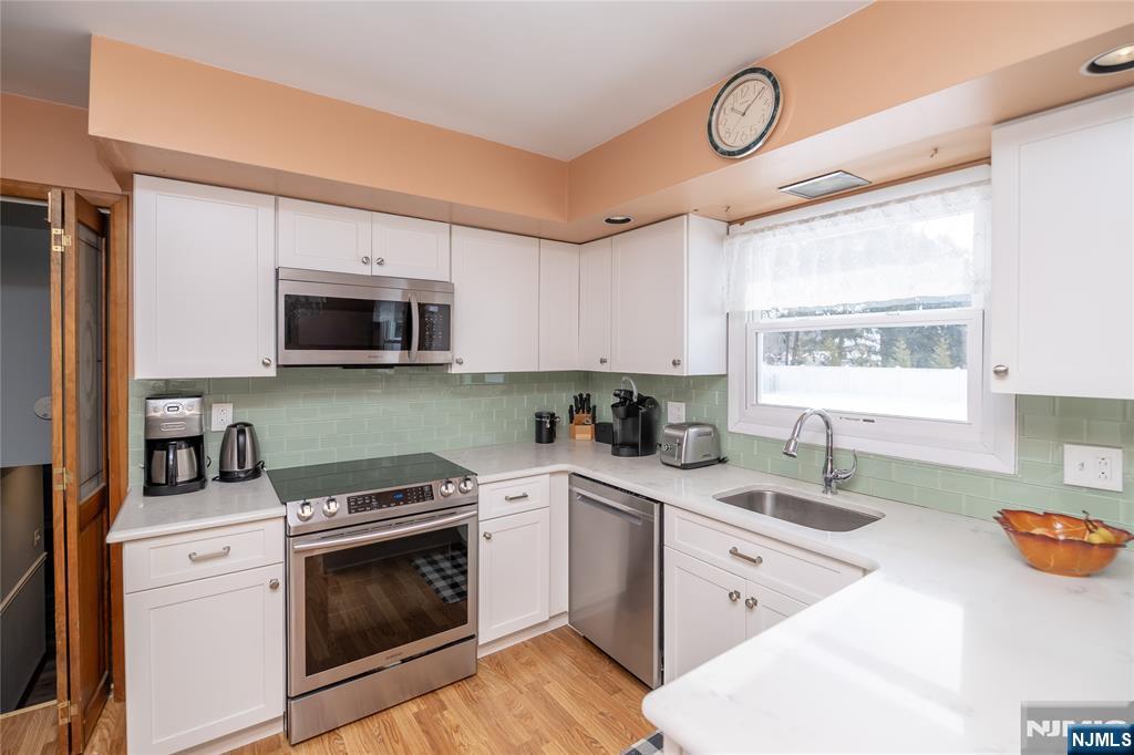 100 Eyland Avenue - Photo 5