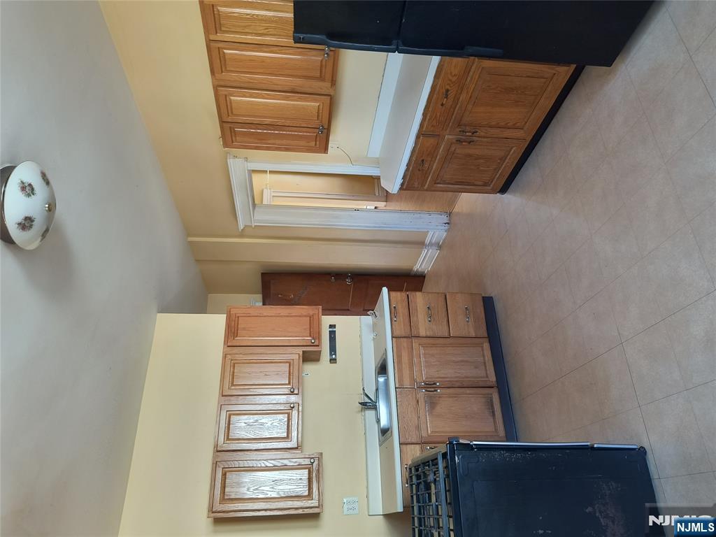 17 Laird Place - Photo 2