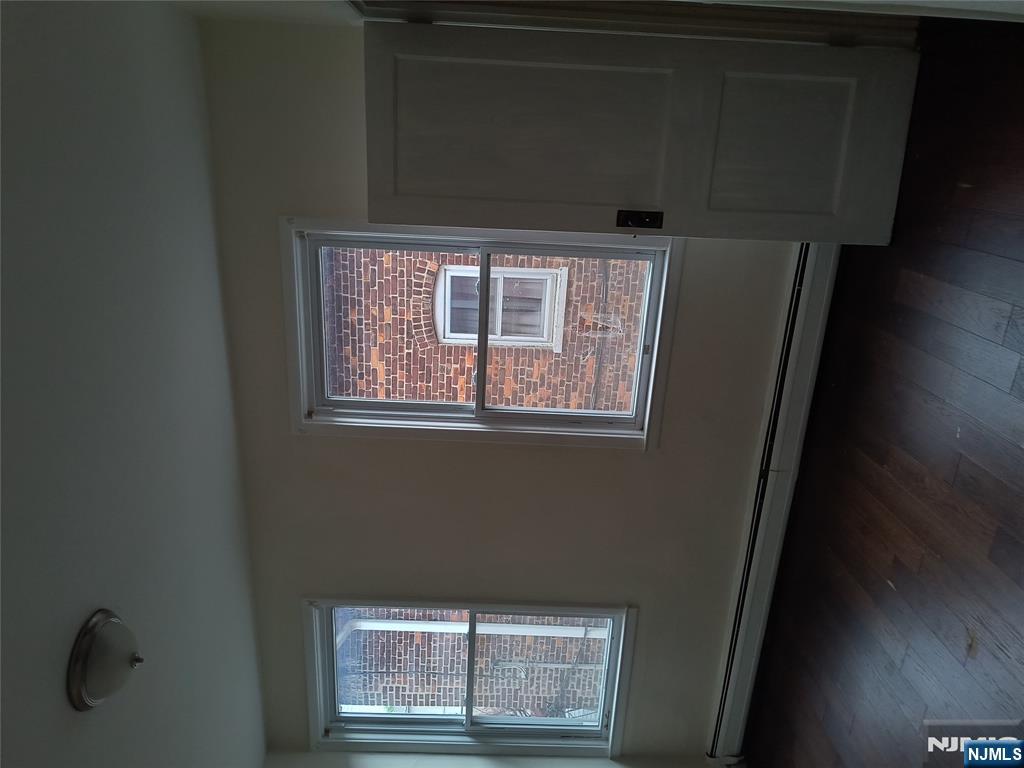 17 Laird Place — photo 15