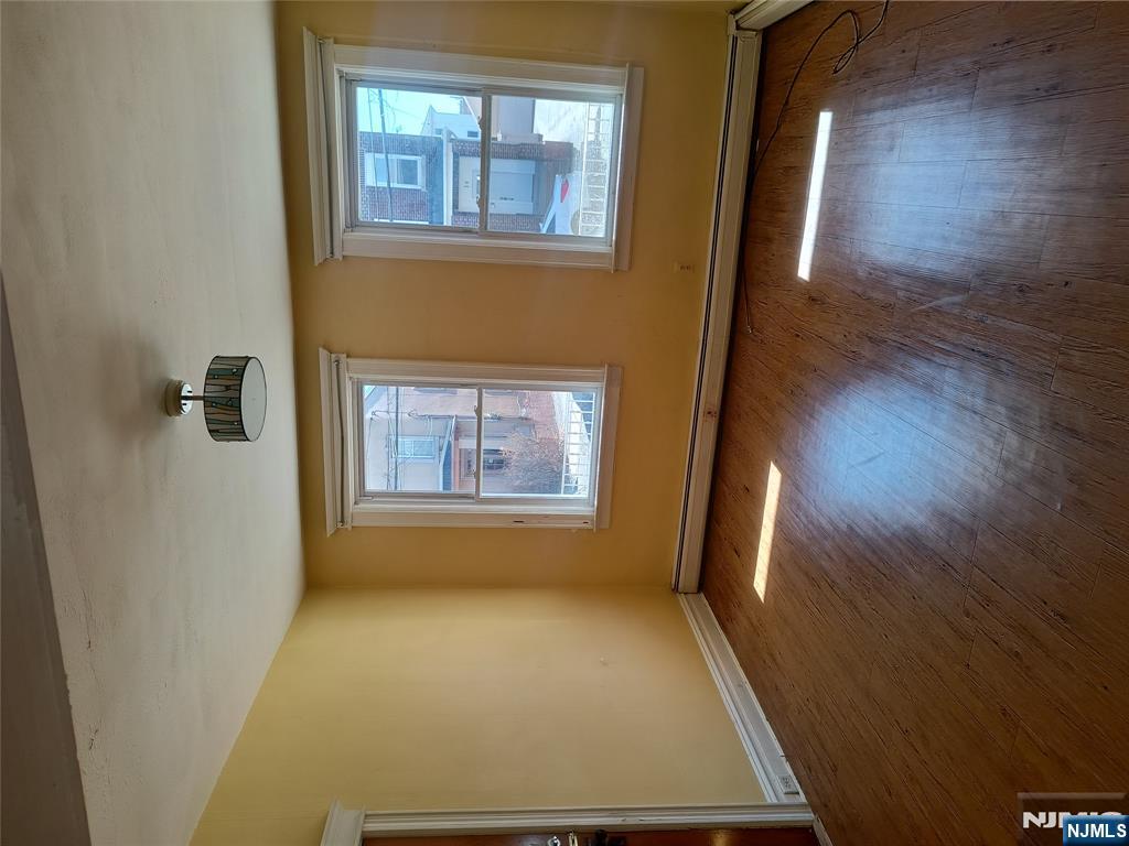 17 Laird Place - Photo 4