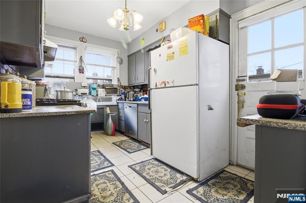1020 Belmont Avenue - Photo 5