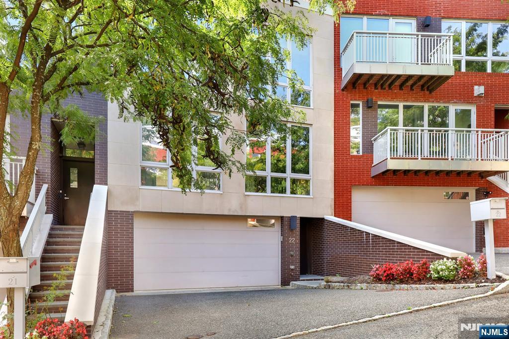 22 Vela Way - Photo 3