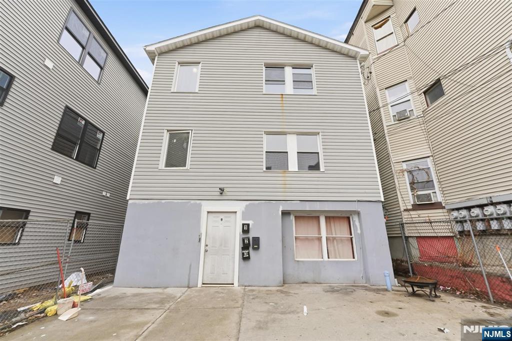 9 Godwin Avenue - Photo 1