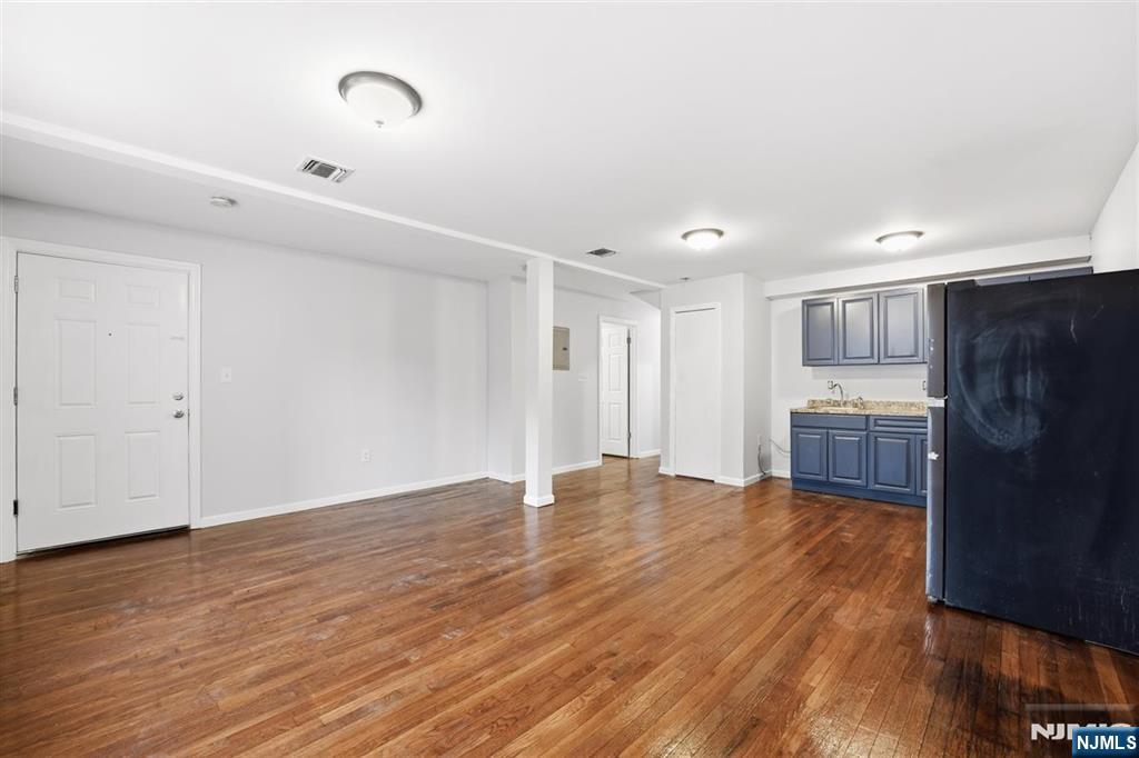 9 Godwin Avenue - Photo 4