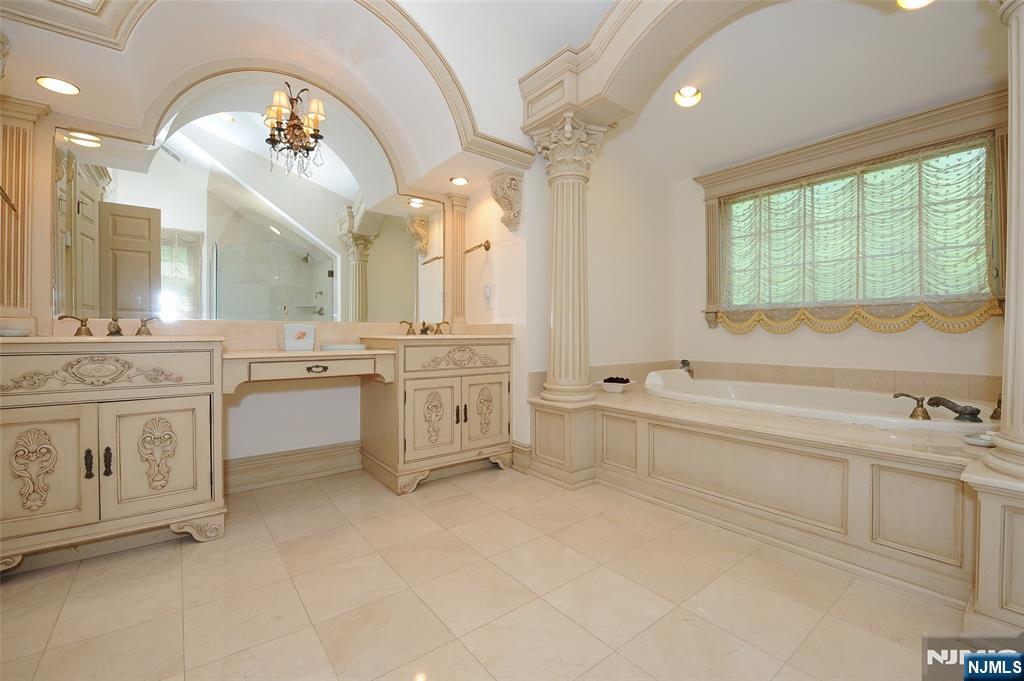 273 Joshua, Wyckoff, NJ 07481 Listing Photo  15