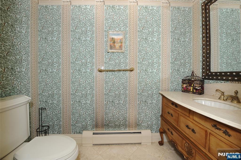 273 Joshua, Wyckoff, NJ 07481 Listing Photo  7