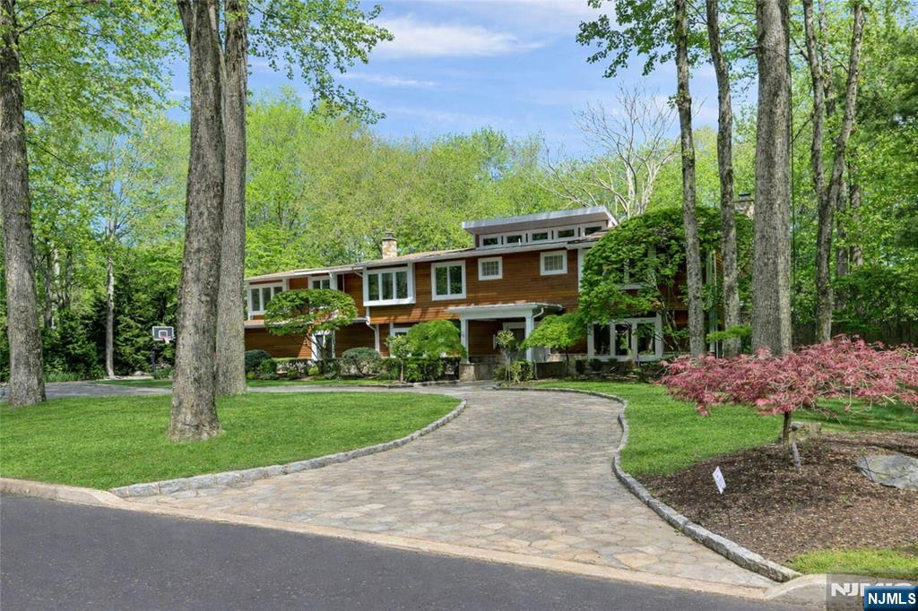 100 Dyer Court