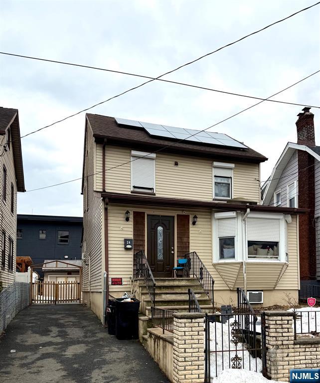24 Hollywood Avenue - Photo 1