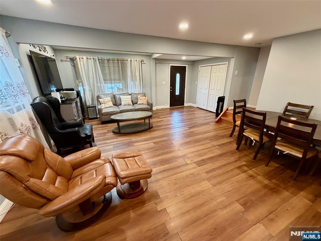 24 Hollywood Avenue - Photo 3