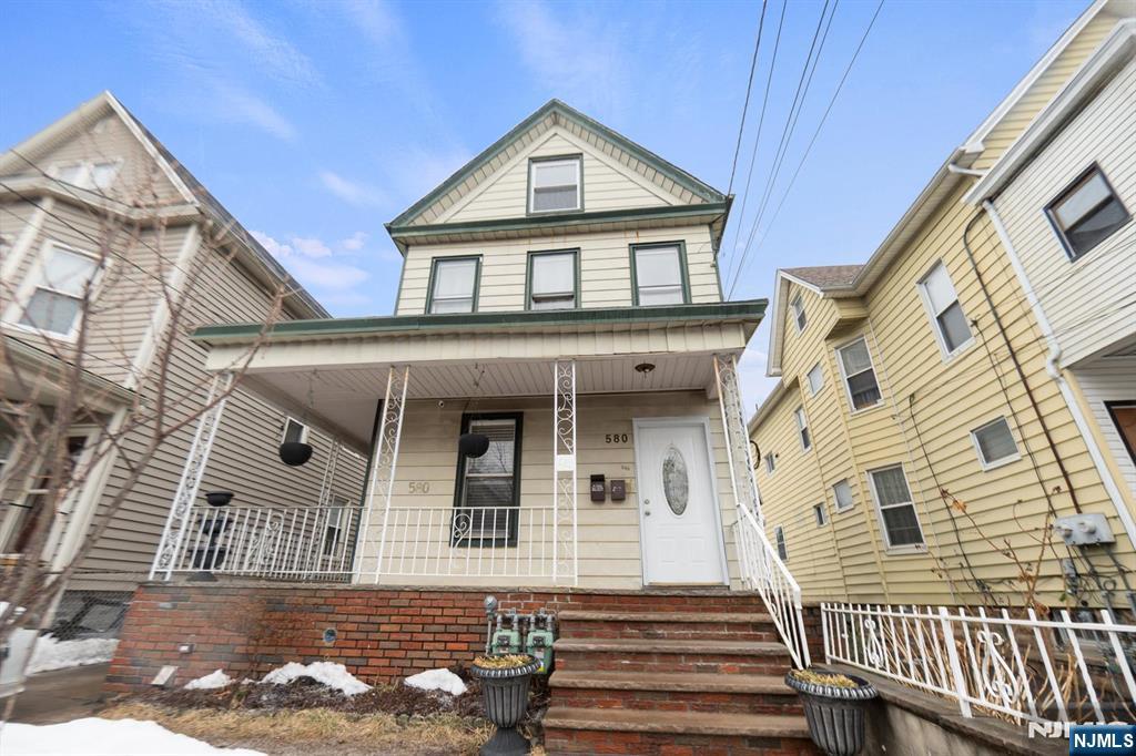 580 Monroe Avenue 1 - Photo 1