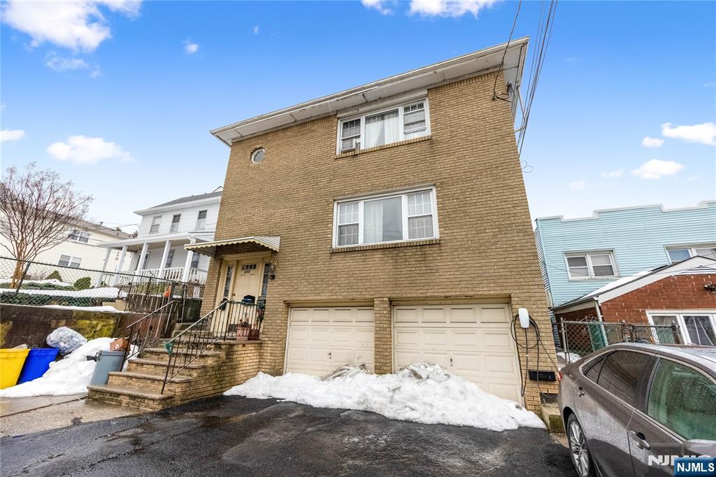 698 Fairview Avenue - Photo 1