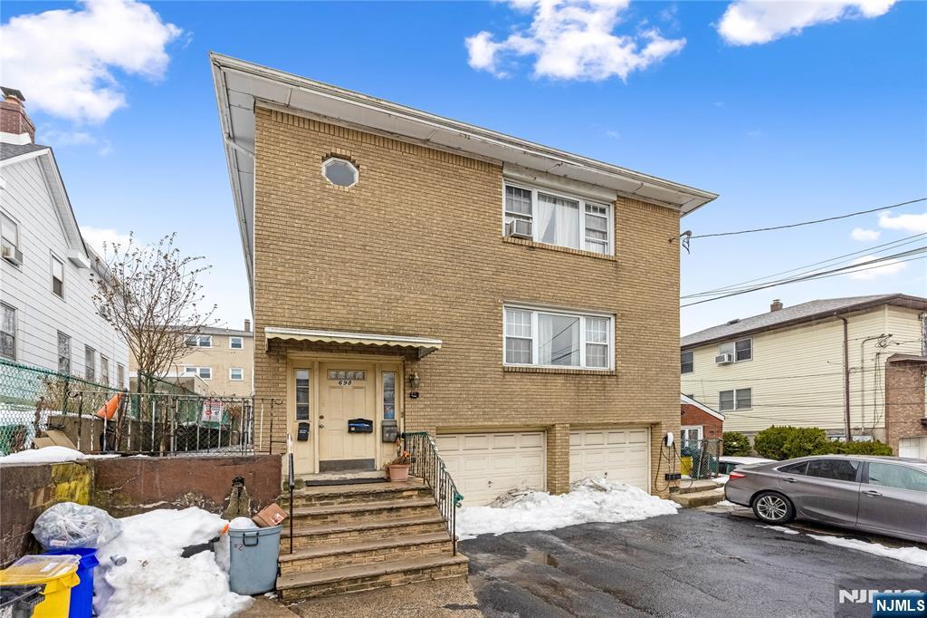 698 Fairview Avenue - Photo 3