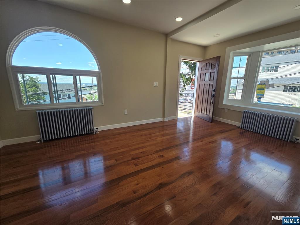 1513 67th Street 2nd Floor - Photo 4