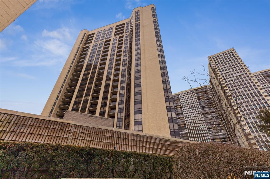 800 Palisade Avenue #1709