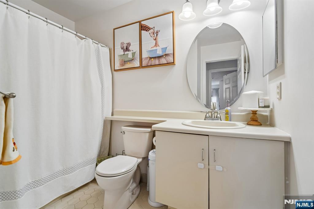 1317 Paddington Road, Mahwah, NJ 07430 Listing Photo  16