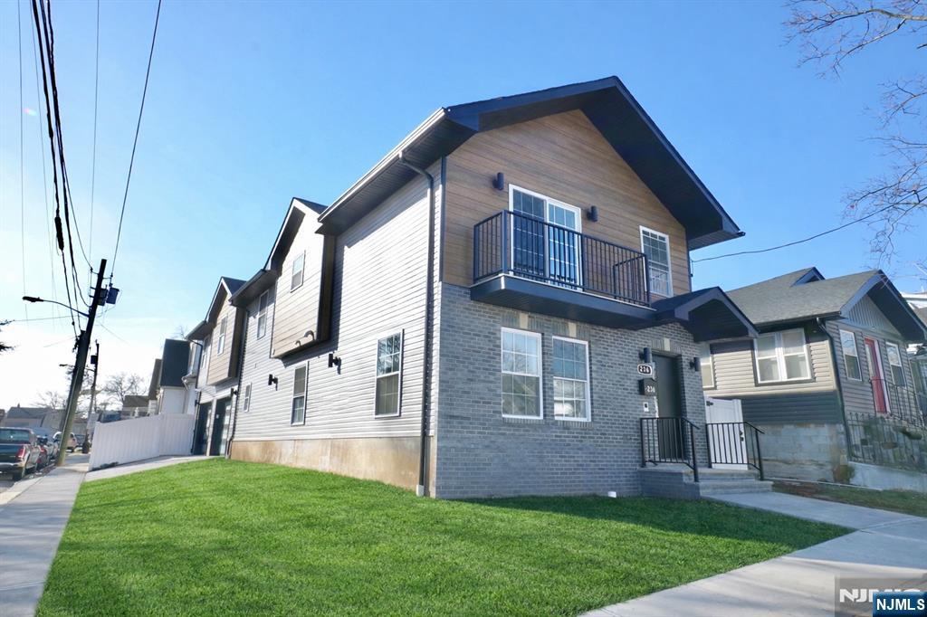 236-238 Keer Avenue - Photo 1