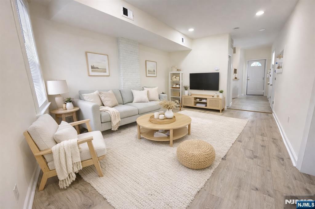 88 Devon Street - Photo 1