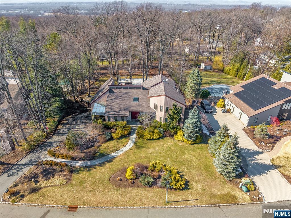 17 Brentwood Drive - Photo 2