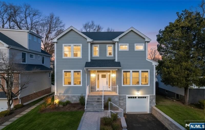 $2,250,000 Contemporary