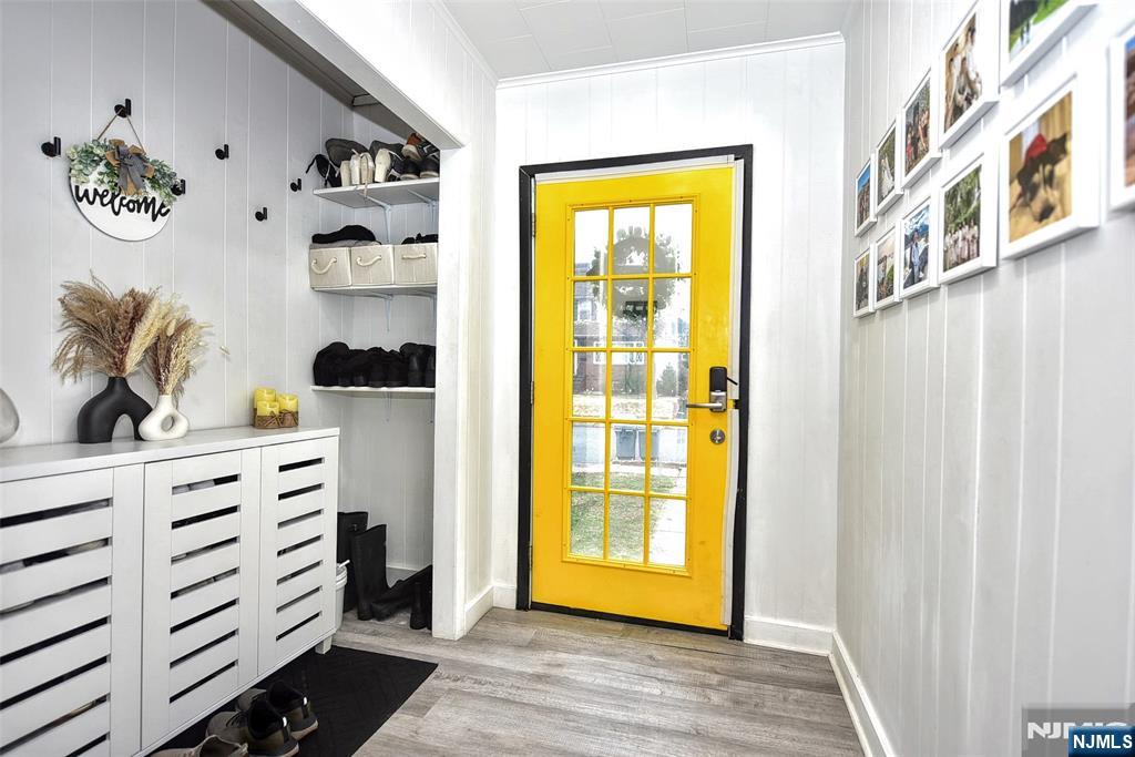 89 Forest Place - Photo 2