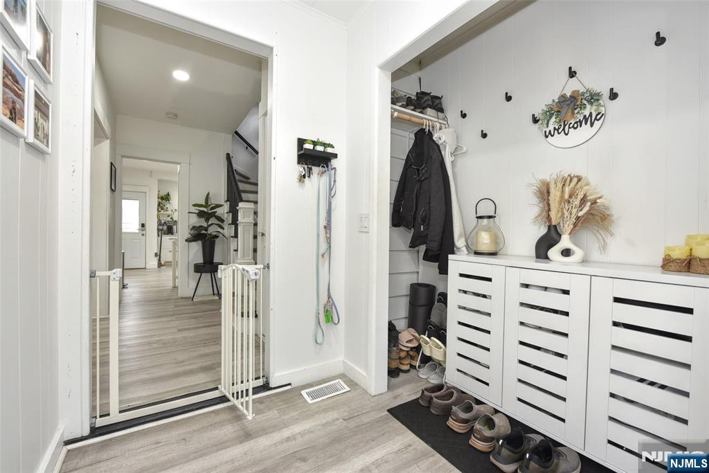 89 Forest Place - Photo 3