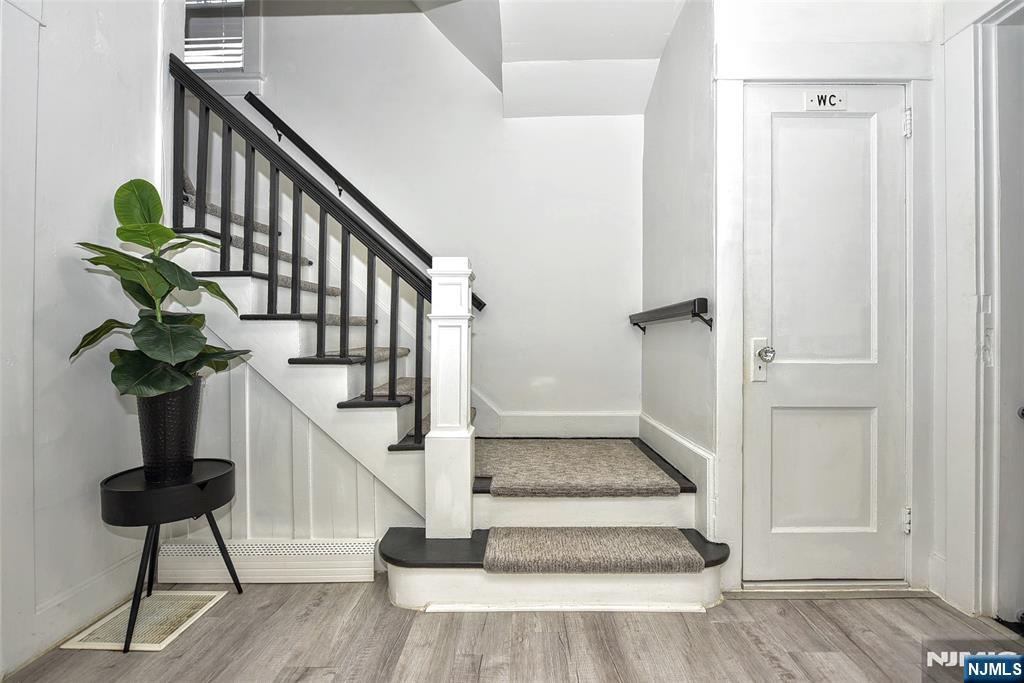 89 Forest Place - Photo 4