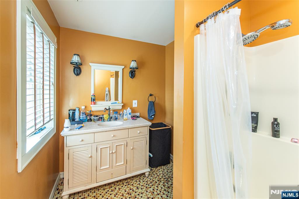 930 Ramapo Avenue, Pompton Lakes, NJ, 07442