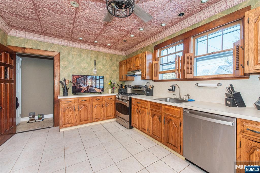 930 Ramapo Avenue, Pompton Lakes, NJ, 07442