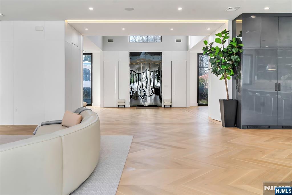 11 Roberts Road - Photo 4