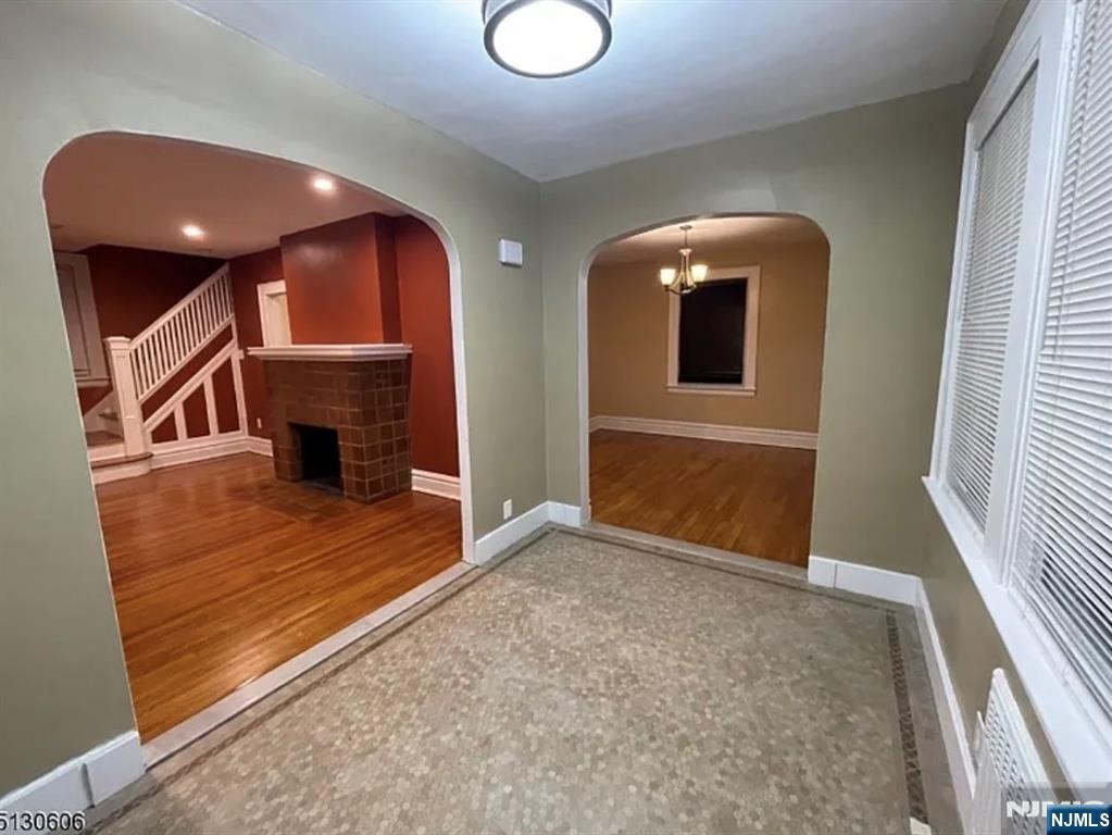 216 Lincoln Place - Photo 3