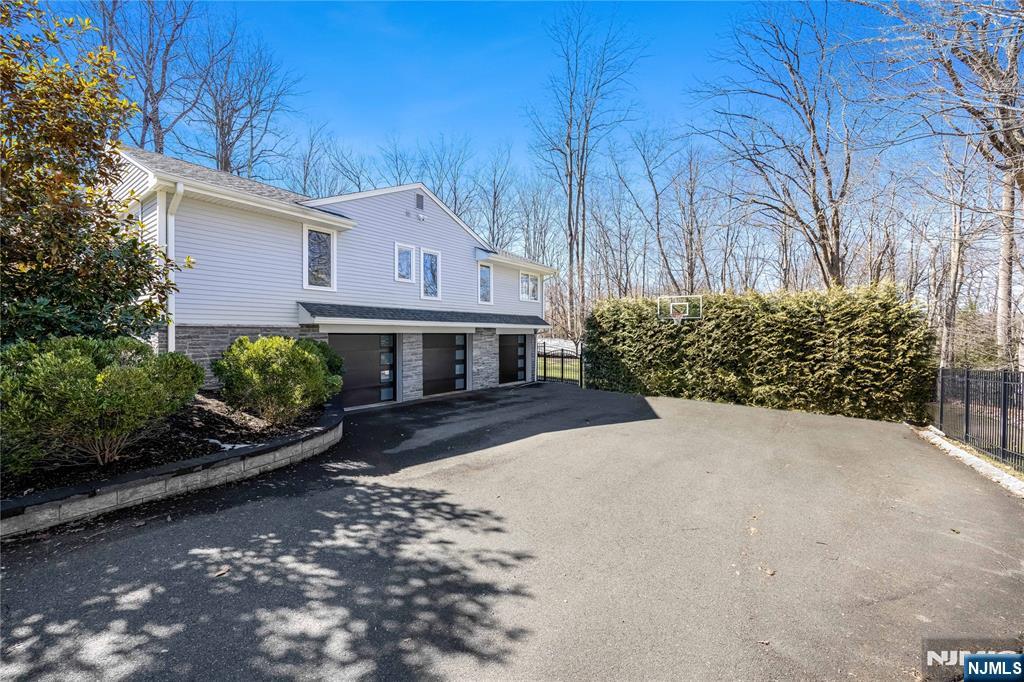 19 Ivy Place, Upper Saddle River, NJ, 07458