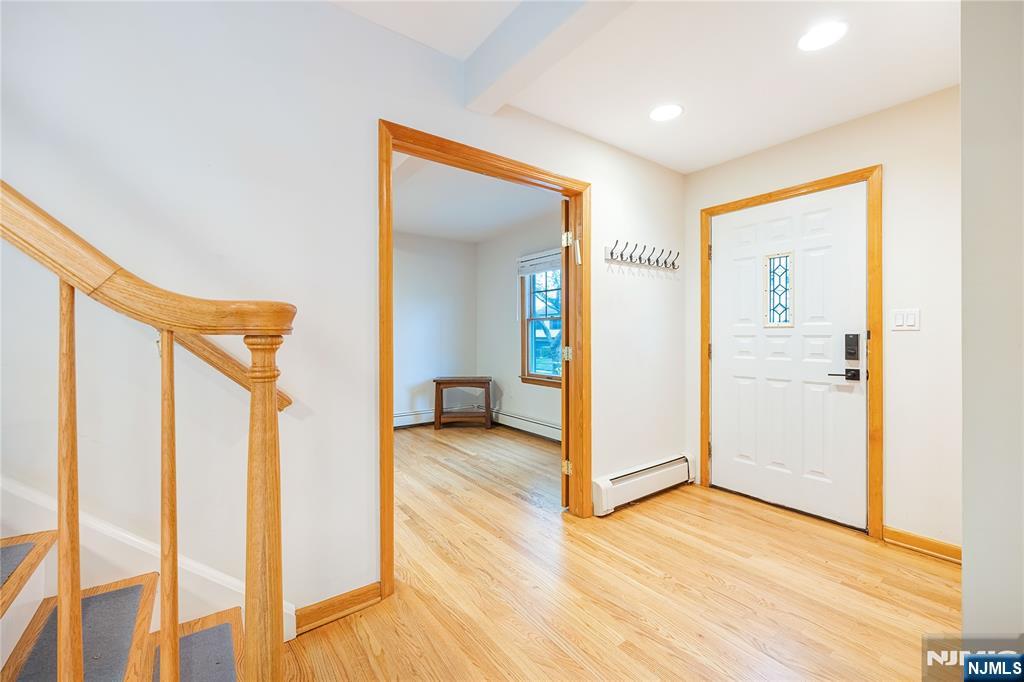 75 Columbus Drive - Photo 3