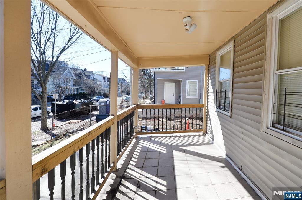 45-47 Hedden Terrace - Photo 2
