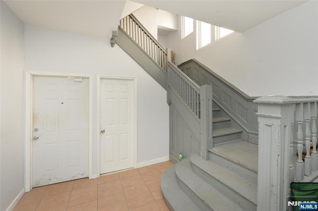 45-47 Hedden Terrace - Photo 3