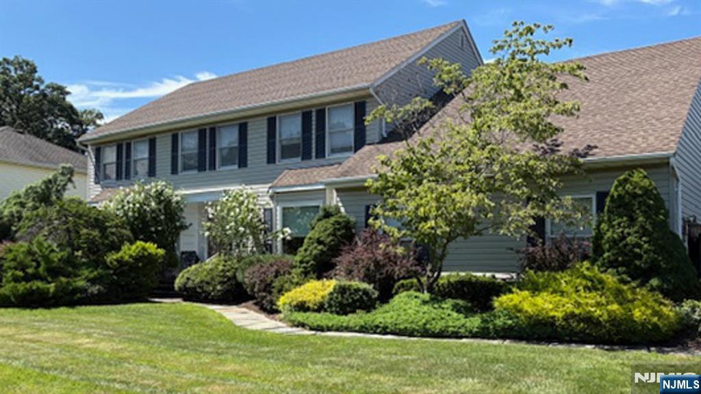 $1,089,000 Colonial