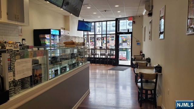 37 Broad Ave, Palisades Park, NJ 07650
