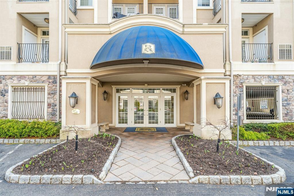 1107 Wickham Terrace #374