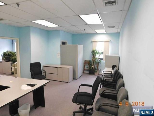 722 Anderson Avenue 720 - Photo 3