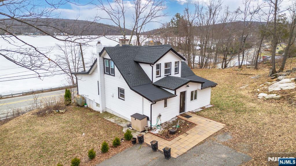 677 Warwick Turnpike - Photo 1