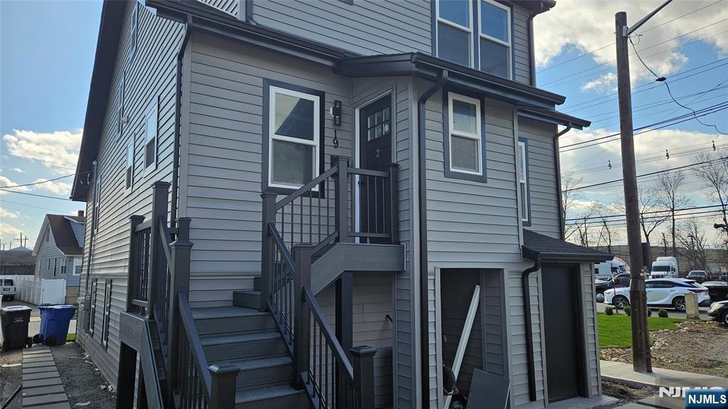 19 Florence Street 2 - Photo 1
