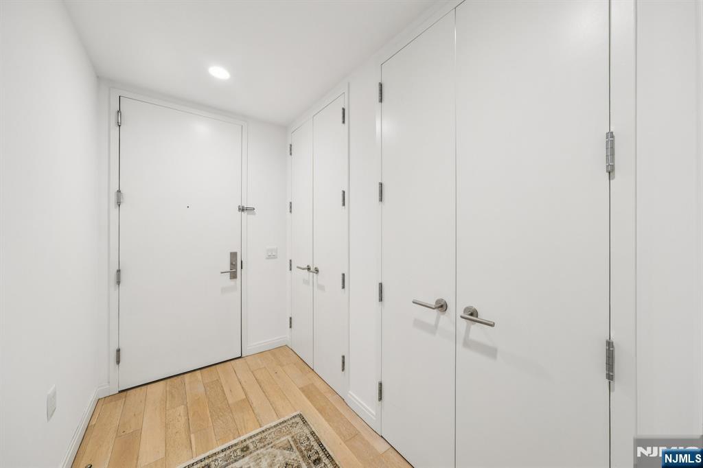 160 1st Street #1111