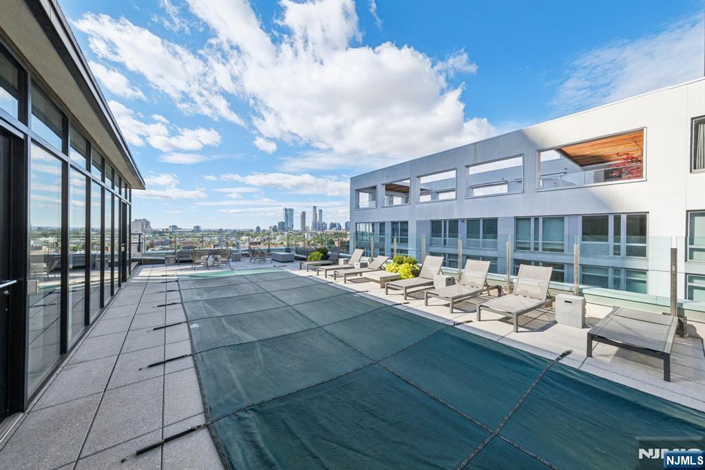 160 1st Street #1111